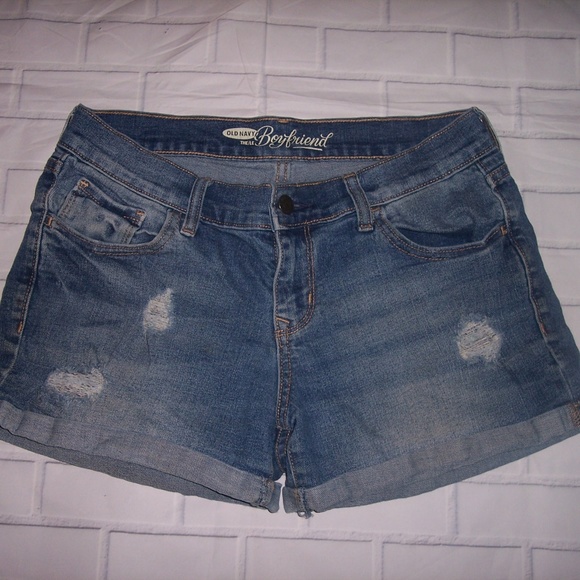 Old Navy Pants - Old Navy sz.2 Reg.Standard Boyfriend Denim Shorts